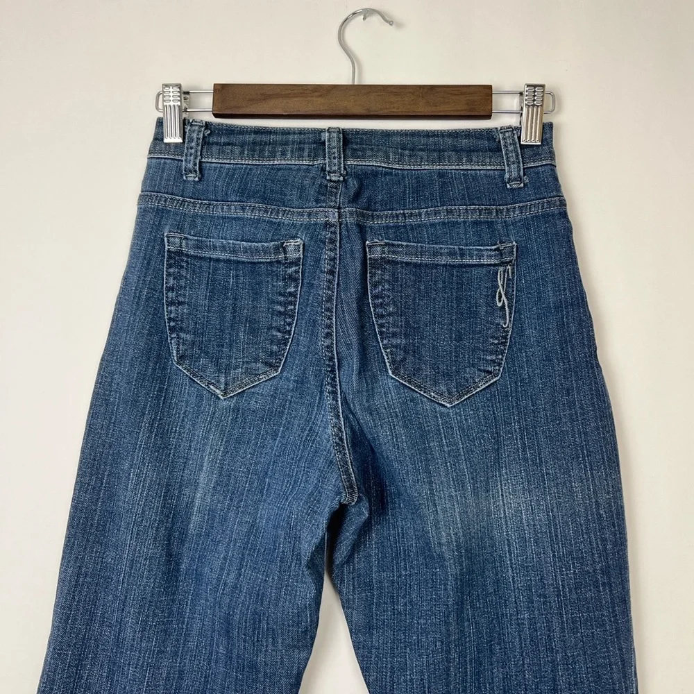 EUC Style & Co women’s petite jeans with Tummy Control - Picture 2 of 6